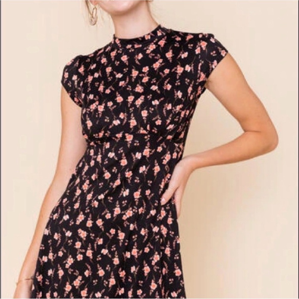 Freddie Scatter Floral Mini Dress